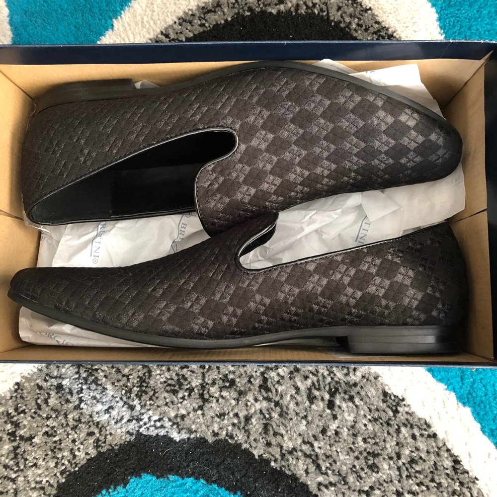 GIORGIO BRUTINI BLACK LOAFER SLIP ONS.